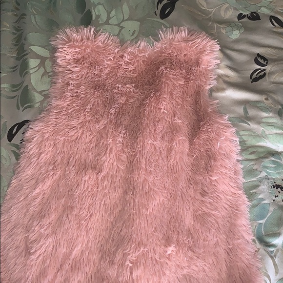 Fluffy vest - Picture 2 of 2